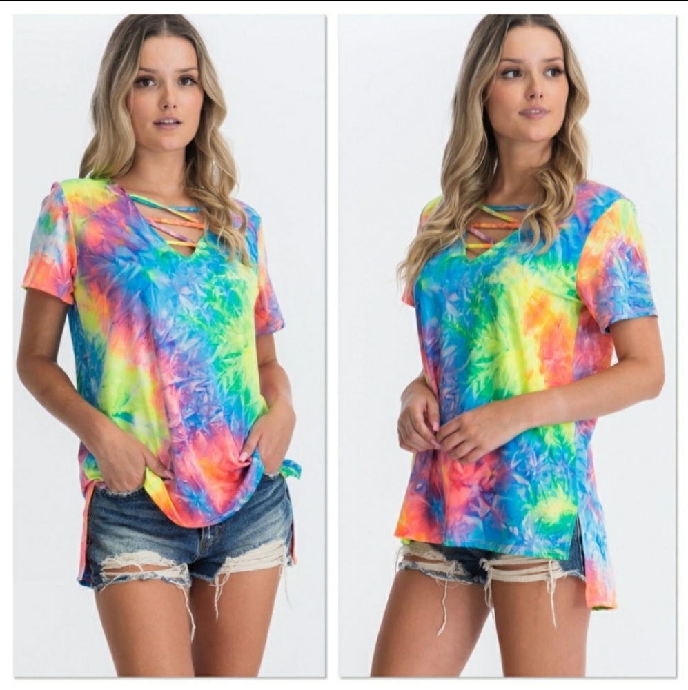 BOGO🔥LAST 2! Vibrant Criss Cross Tie Dye Top